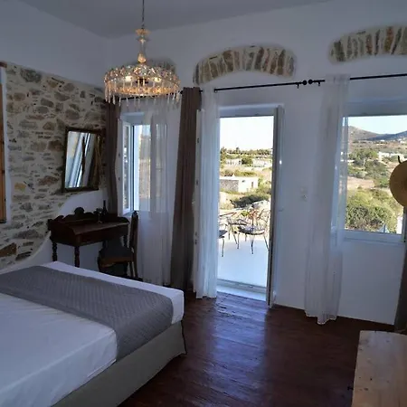 George Villa Chrousa