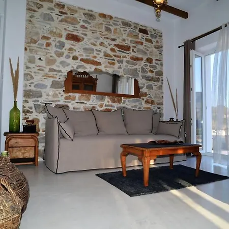 George וילה Chrousa