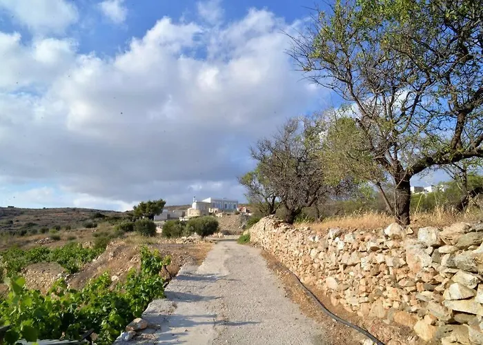 Villa George Chrousa