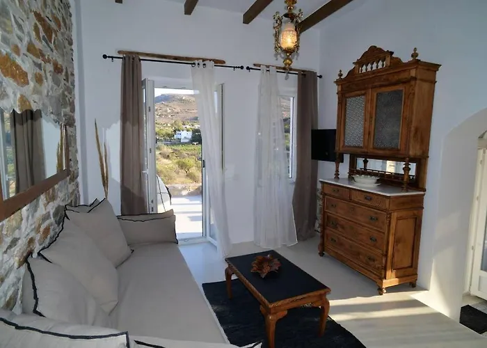 George Villa Chrousa